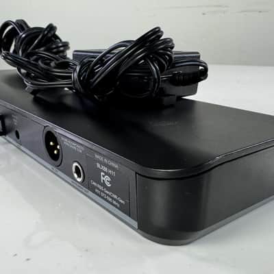 Shure BLX88 H11 Dual Channel Receiver with Genuine Power Supply 572-596 MHz image 4