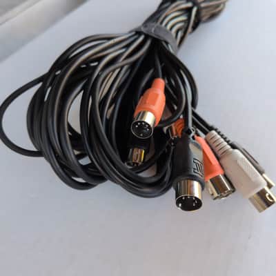 Hosa and Unbranded 2x10' and 2x20' (two ten feet plus two 20 feet) MIDI Cables - Black image 3