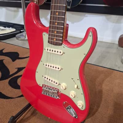 Fender Custom Shop Limited Edition `63 Stratocaster Journeyman/Closet classic/ Aged Fiesta Red (***Secondhand***) image 5