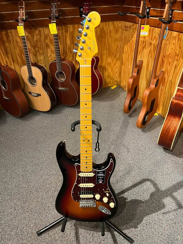Fender American Professional II Stratocaster HSS with Maple Fretboard 2020 - Present - 3-Color Sunburst image 1
