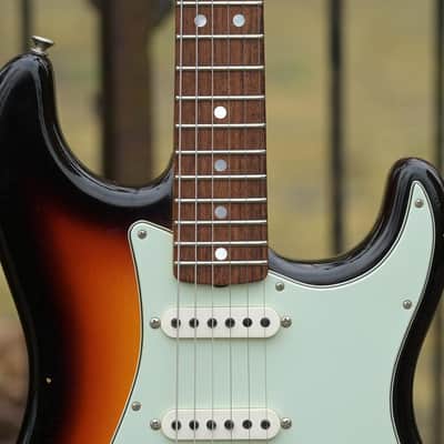 Fender Custom Shop 1965 Stratocaster HSS Journeyman - 3-Color Sunburst image 5