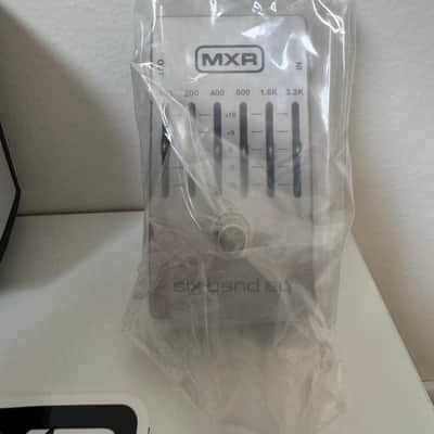 MXR M109S Six Band EQ 2016 - Present - Silver image 2