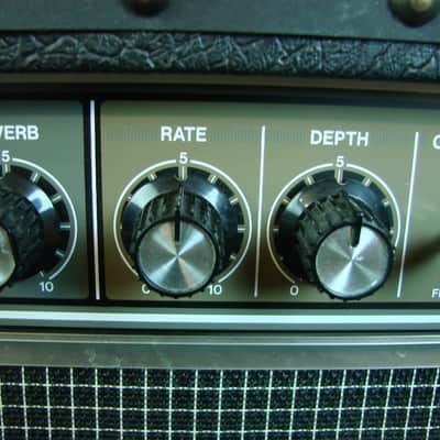 Roland JC-77 Jazz Chorus 2x10" 80 Watt Guitar Combo Amplifier image 4