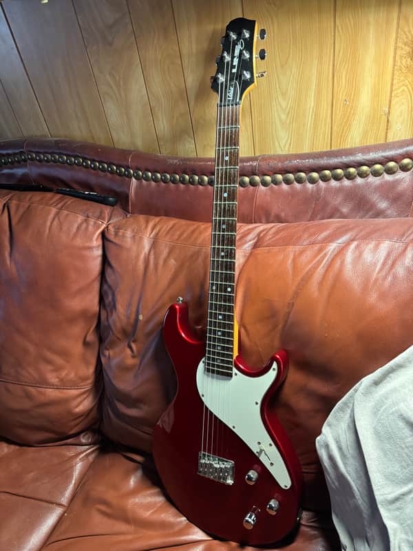 Line 6 Variax 500 Candy Apple Red Modeling Electric Guitar with extras! image 1
