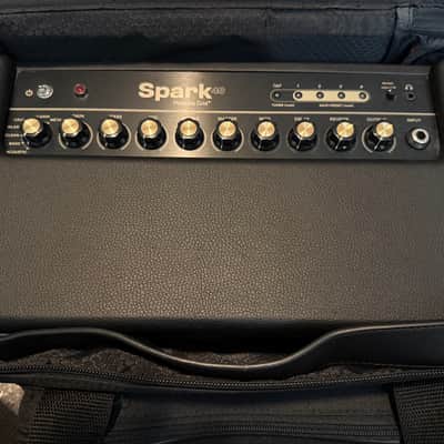 Positive Grid Spark 40 Bundle – XSonic AIRSTEP Foot Controller + Official Carry Bag image 4