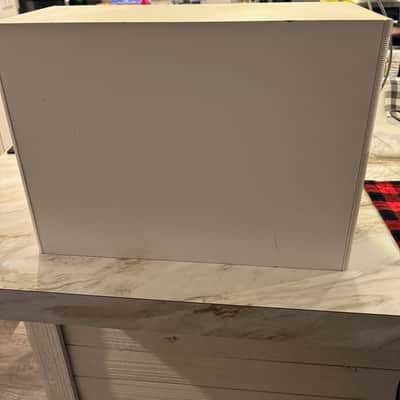 Bose Acoustimass 5 Series III speaker system 2000's white image 2