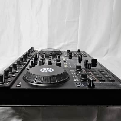 Native Instruments Traktor Kontrol S4 2010s - Black image 4