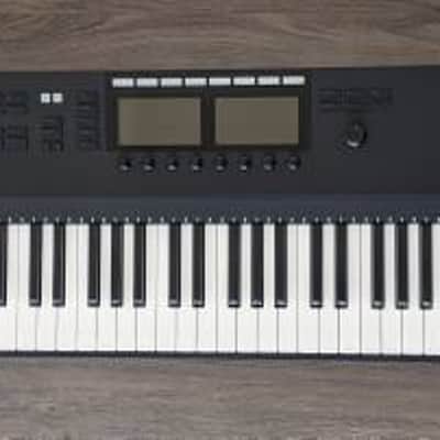 Native Instruments Komplete Kontrol S88 MK2 - Gearspace