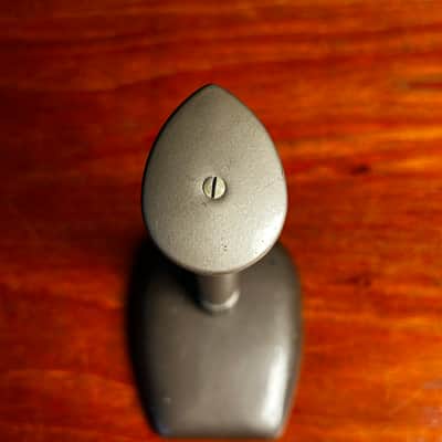 RCA KN-1B dynamic microphone w/stand image 7
