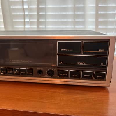 Philips CD-304 1980s - Silver with TDA1540 chips! image 9