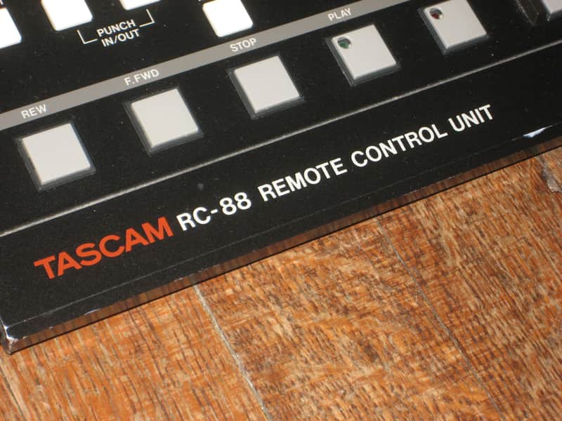 配信機器・PA機器・レコーディング機器 TASCAM RC-88 Remote Control Unit 688 644 TASCAM RC-88 Remote Control for DA-88, 688, 644, 238, TSR-8, Pro