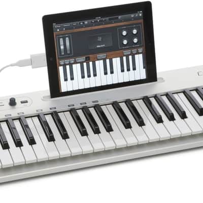 Samson Carbon 49 USB MIDI Controller image 3