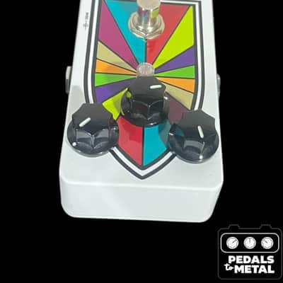 Mr. Black Eterna Stained Glass - White - X17751 image 3