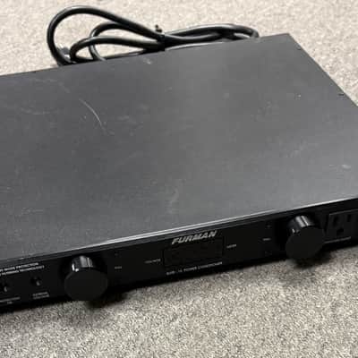 Furman Elite 15 Power Conditioner image 1