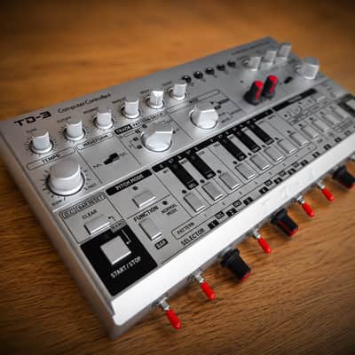 Behringer Td3 mod image 4