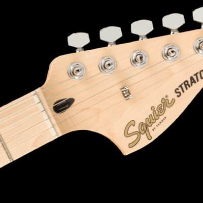 Fender Squier Affinity Series Stratocaster HSS Lake Placid Blue Electric Guitar Pack image 8