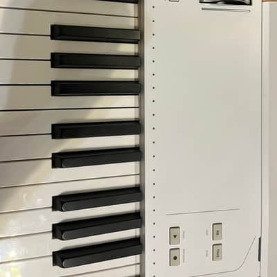 Arturia AstroLab 61-Key white image 4