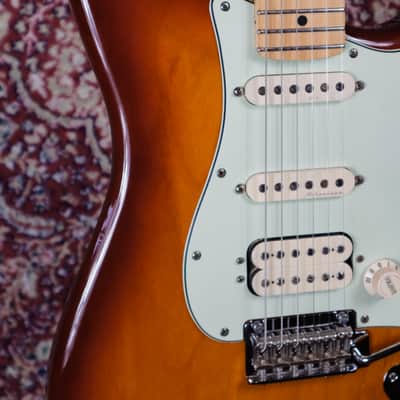 Fender Deluxe Stratocaster HS 2019 - Tobacco Sunburst image 7