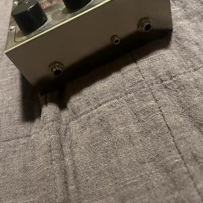 Electro-Harmonix Big Muff Pi 2000 - Present - Silver / Black / Red image 3