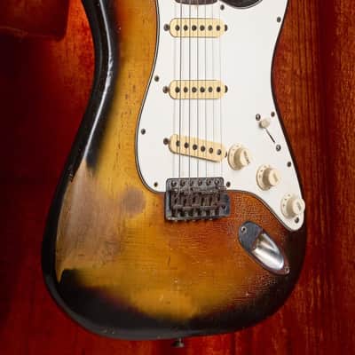 Fender Stratocaster 1965 - Sunburst image 3