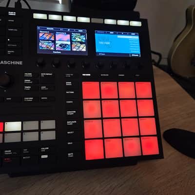 Native Instruments Maschine MKIII 2010s - Black image 5