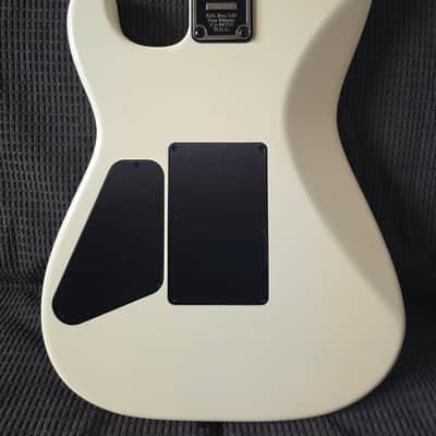 Charvel San Dimas USA Select American HSS FR Floyd Rose Snow Blind Satin 2017 + case image 5