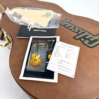 2022 Gibson Slash Victoria Les Paul Standard – Gold Top image 16