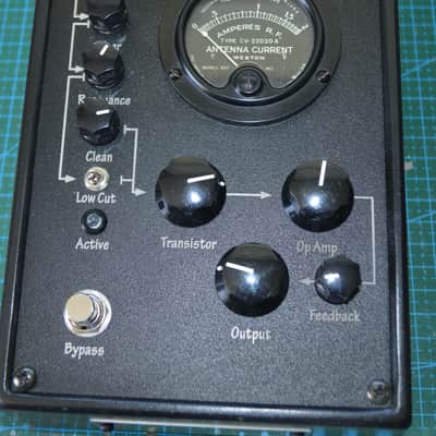 Retro Mechanical Labs The 432k Distortion Box w/adaptor & Free Shipping image 1