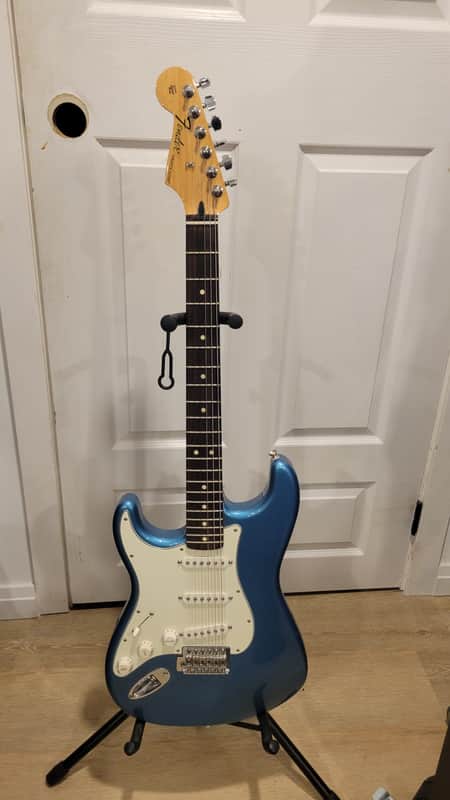 Fender Standard Stratocaster Left-Handed 2006 - 2017 | Reverb Canada