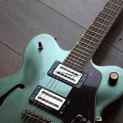 GRETSCH "G2622T Streamline Center Block Double-Cut with Bigsby, Laurel Fingerboard, Broad’Tron BT-3S Pickups, Steel Olive" 3, 2 KG image 3