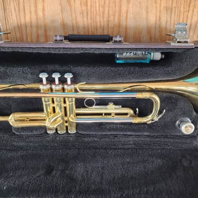 Yamaha YTR 2320 TRUMPET image 1