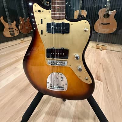 2018 Fender 60th Anniversary Classic Jazzmaster - Sunburst image 2