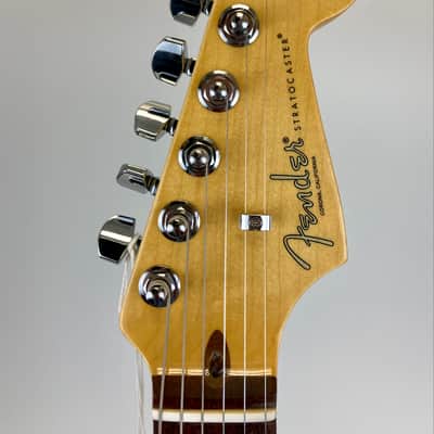 Fender American Professional II Stratocaster with Rosewood Fretboard 2021 Miami Blue image 6