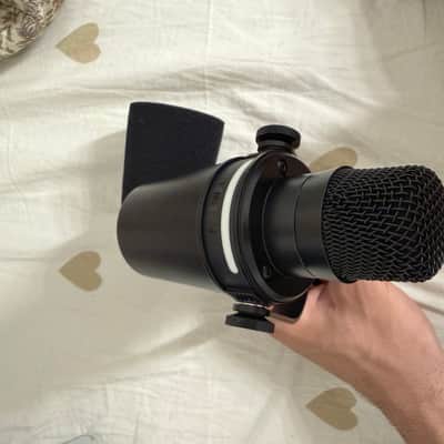Shure MV7+ Streaming Bundle 2024 - Present - Black image 9