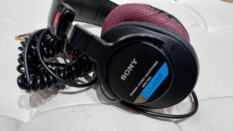 Sony MDR-7506 Studio Headphones 2010s - New Ear Pads image 1