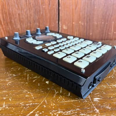 Roland SP-404 Sampling Workstation Black version w/ power supply image 9