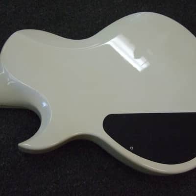 Ibanez Artist Series ARZ 400   Alpine White image 9