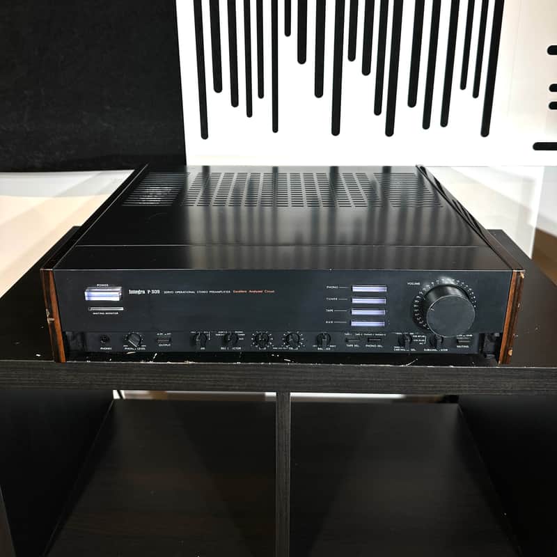 Vintage Onkyo Integra Stereo Preamplifier P-309