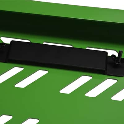Gator GPB-BAK Aluminum Large Pedalboard, 23.75" x 10.66" w/ Softcase, Screamer Green image 7