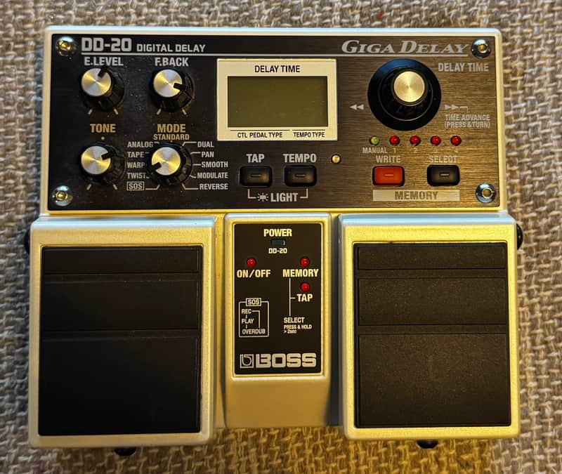 Boss DD-20 Giga Delay | Reverb