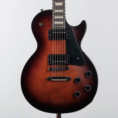 Gibson Les Paul Studio Modern, Smokehouse Satin | Demo