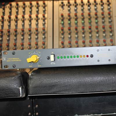 Chandler Limited Universal Mix Control (2 units) 1x pair with PSU RARE!!! image 2
