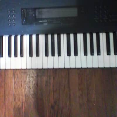Korg M1 61-Key Synth Music Workstation 1990s - Black