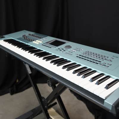 Yamaha Motif XS 7 Production Synthesizer 2000s - Gray image 2
