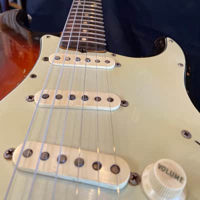 1961 Fender Stratocaster Sunburst - Slab Board. image 11