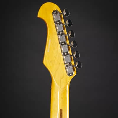 J & D ST Vintage Deluxe (3-Colour Sunburst) - Electric Guitar image 5