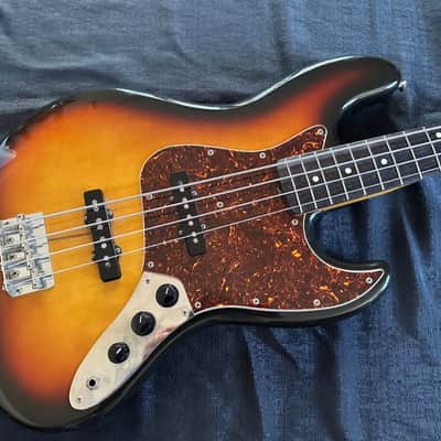 Fender 1986 Fender Sunburst MIJ (Fujigen) Jazz Bass ‘62 Vintage Reissue JB62-60 1986 - Sunburst image 11