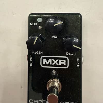MXR Dunlop M-169 Carbon Copy Analog Delay Guitar Effect Pedal + Original Box image 3