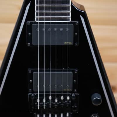 Schecter RavenDark V FR Abbath Signature - Black with Silver Pinstripes image 4