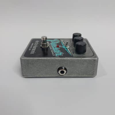Electro-Harmonix Stereo Pulsar Analog Tremolo image 8